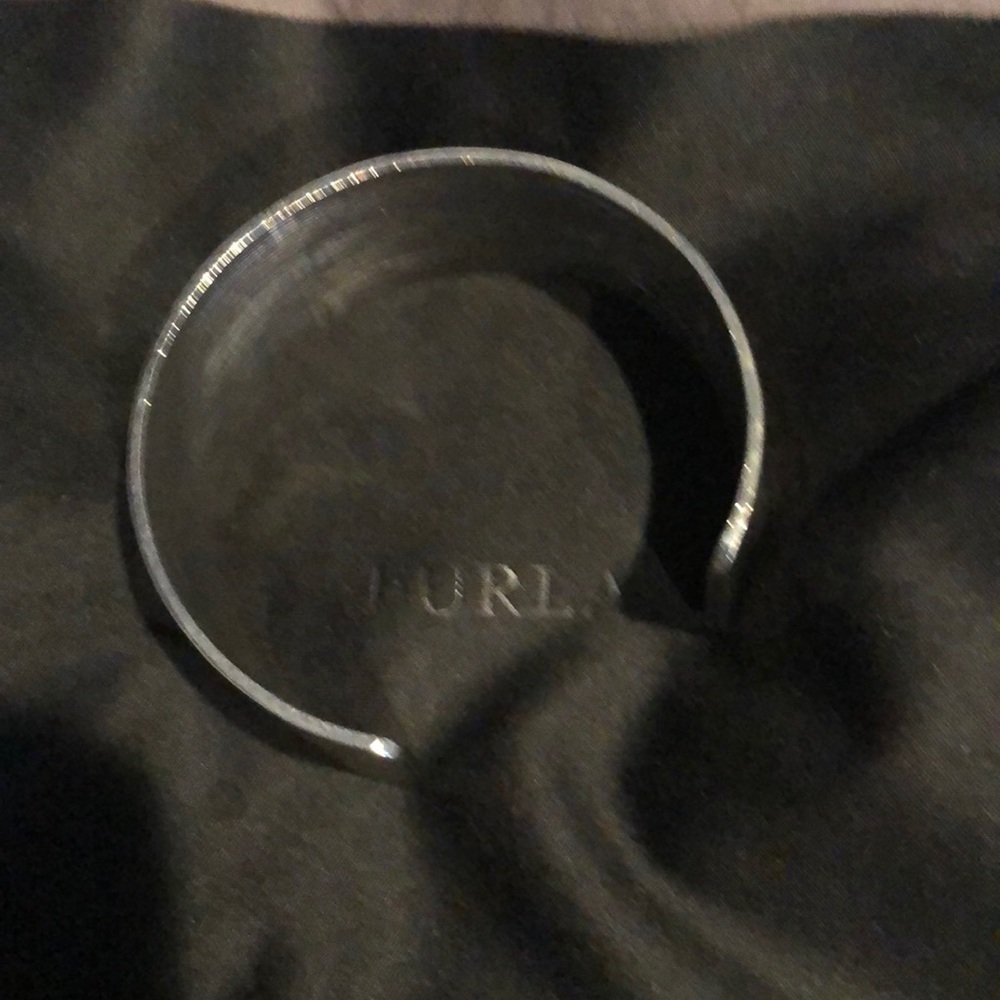 cuff bracelet - Picture 3 of 3